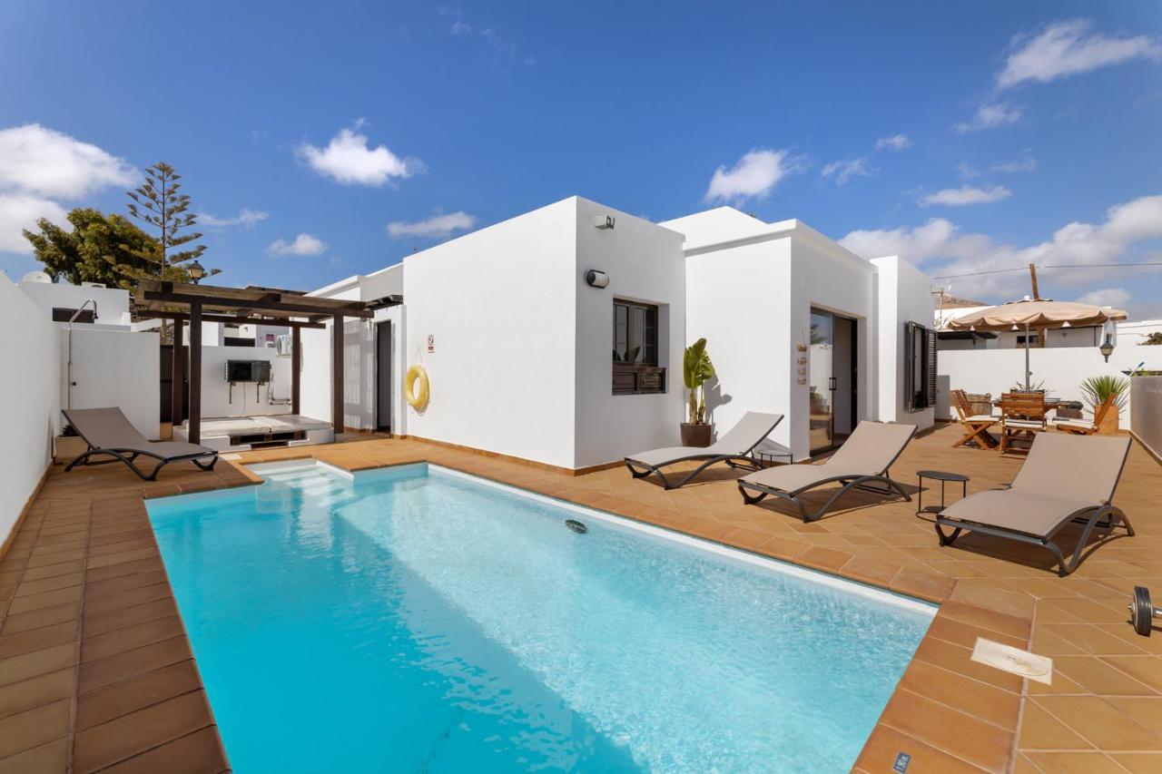 Villa 5 - Vipvipvillas Тиас Экстерьер фото