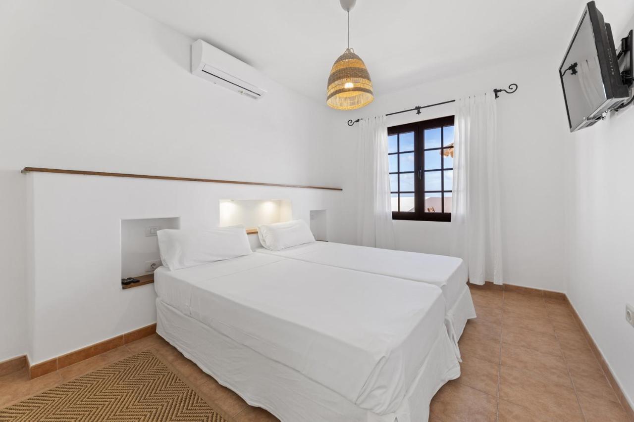 Villa 5 - Vipvipvillas Тиас Экстерьер фото